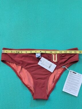 Jets Australia NWT Bikini Bottoms Size US 10